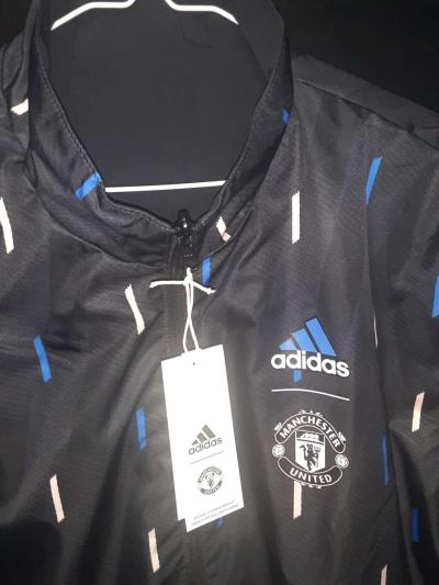 Manchester united jacket double side size xl