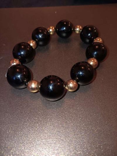 handmade bracelets 15 each - Thumbnail 2