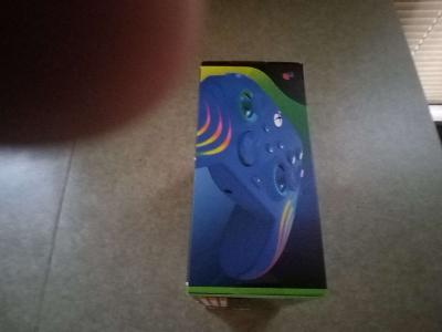 PDP COLOR CHANGING RBG LIGHTING XBOX ONE CONTROLLER - Thumbnail 3