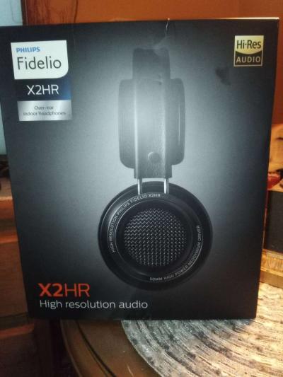 Phillips Fidelio indoor headphones - Thumbnail 2