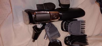 razor one electric the other rechargeable - Thumbnail 2