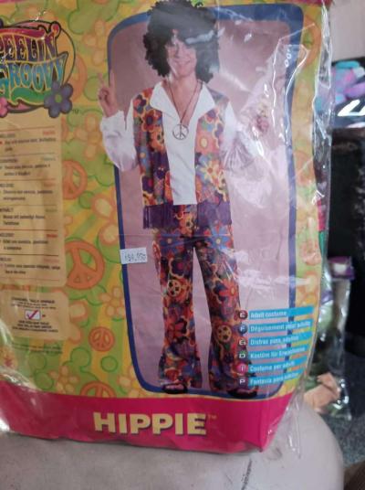 costumes - Thumbnail 3