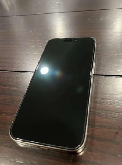 I phone 15 Titanium unlocked - Thumbnail 2