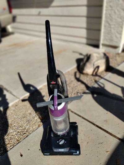 Bissell Bagless Vacuum Cleaners prices in description - Thumbnail 4