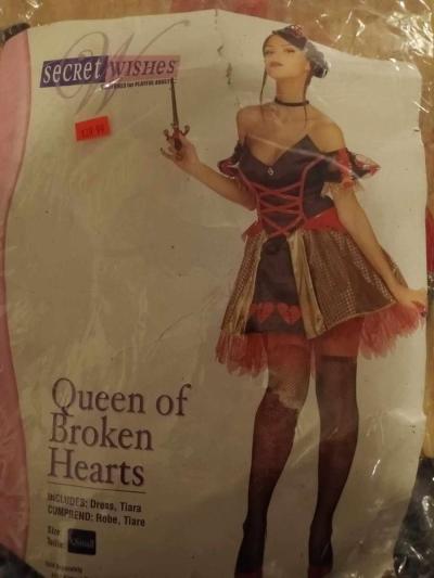 costumes - Thumbnail 2