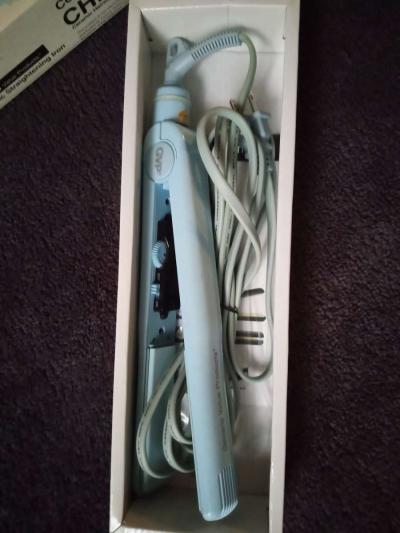 Ceramic Straightening Flat Iron - Thumbnail 2