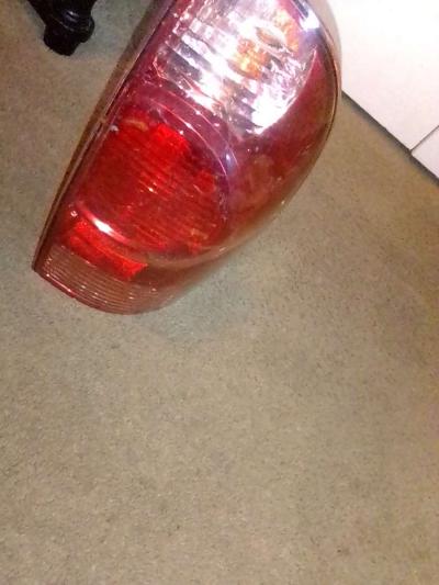 2003 Toyota 4Runner Right rear tail light - Thumbnail 5