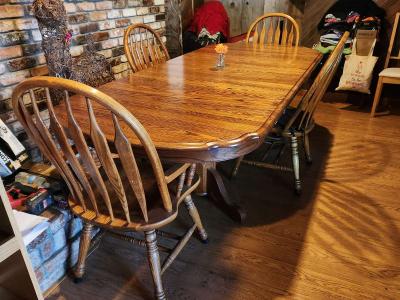 Ranch Style Dining Table - Thumbnail 3