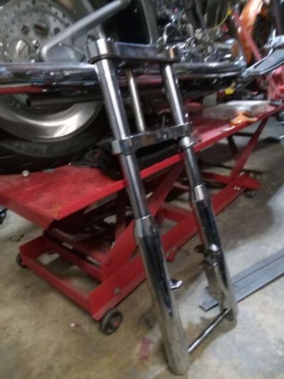 wide gluid front end brand new fits most Harley Davidson - Thumbnail 3