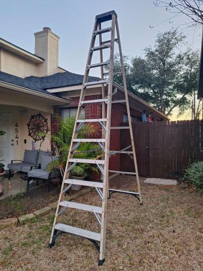 ladder Sale 12 ft - Thumbnail 4