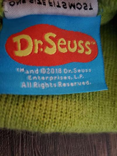 Dr Seuss  The Grinch Who Stole Christmas Beanie wPom - Thumbnail 4