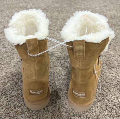 BRAND NEW WOMENS UGG BOOTS - Thumbnail 3