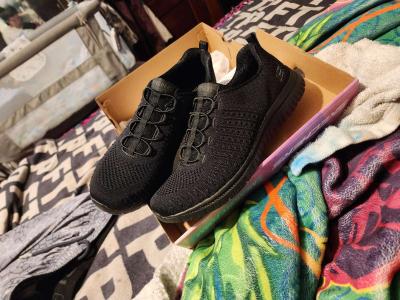 Memory Foam Sketchers - Thumbnail 3