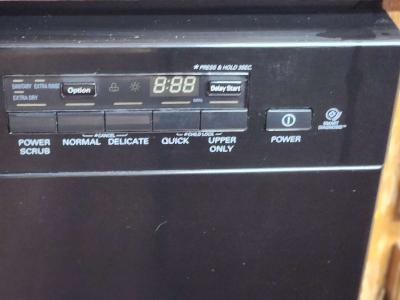 Maytag Dishwasher - Thumbnail 4