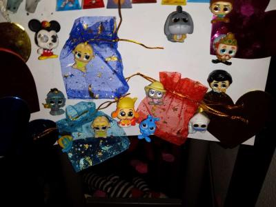 Expressive Fun and Collectable Unique Magnets - Thumbnail 6