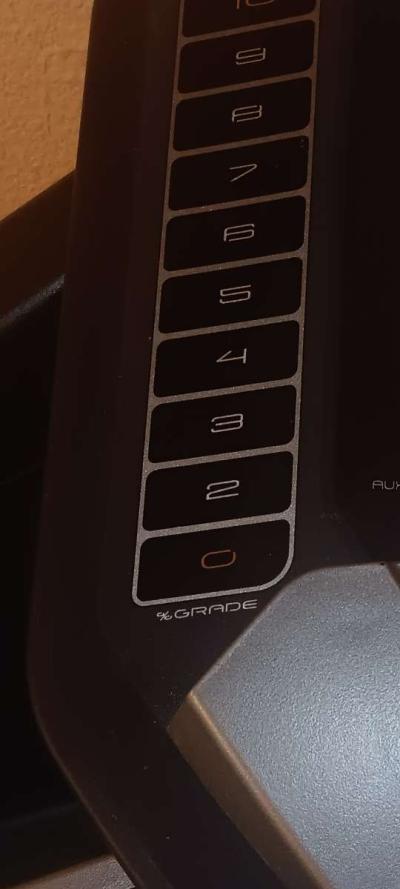 NordicTrack Treadmill c700 - Thumbnail 4