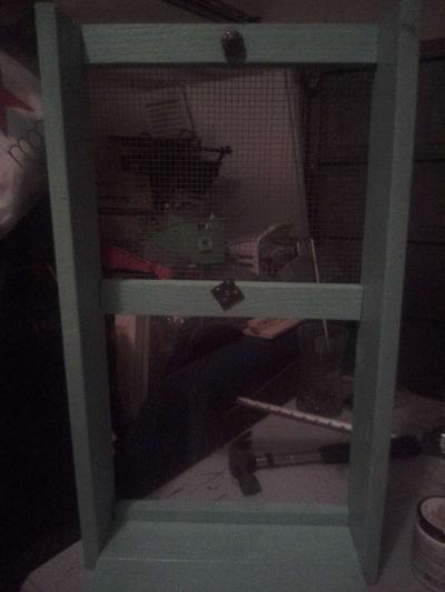 handmade chicken wire jewelry display - Thumbnail 2