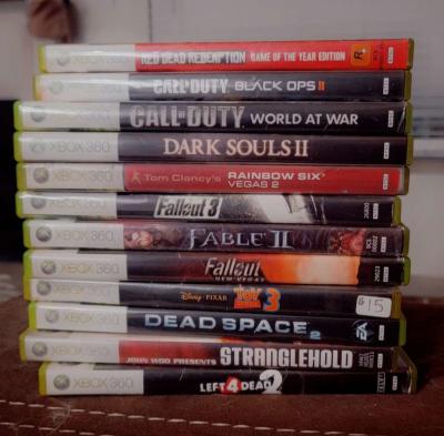 Xbox 360 Slim - Thumbnail 3