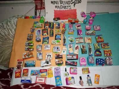 Girls and Womens Jewelry and Magnets - Thumbnail 3