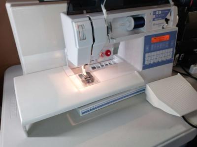 Husqvarna Rose 400 embroidery sewing machine - Thumbnail 2