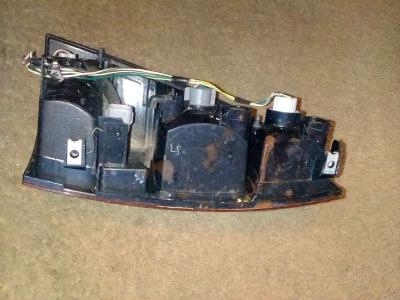 2003 Toyota 4Runner Right rear tail light - Thumbnail 3