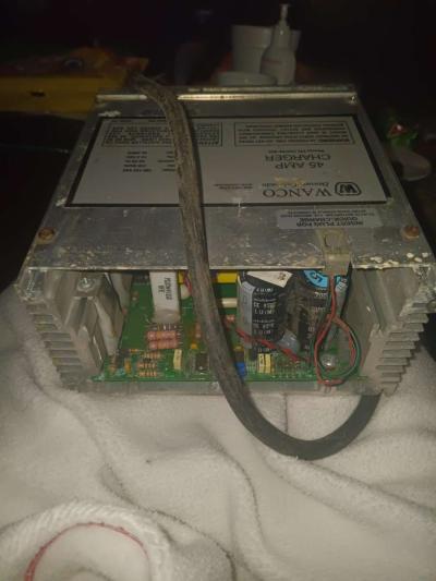 45 Amp charger - Thumbnail 3