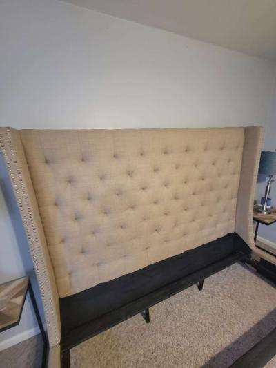 King Bed - Thumbnail 2