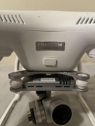 DJI Phantom 3 Ariel Drone - Thumbnail 2