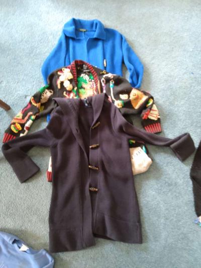 Womens sweaters sizes XS to small - Thumbnail 2