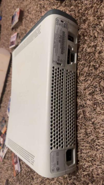 Xbox 360 2 controllers plus games - Thumbnail 3