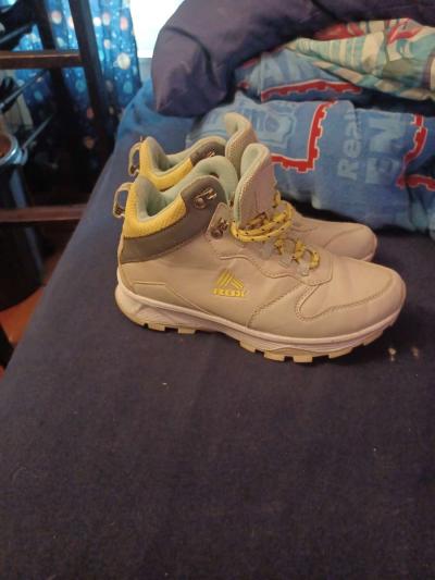 winter boots - Thumbnail 3