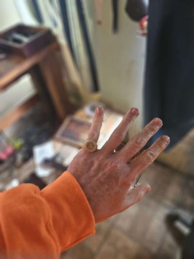 18 k 120ish yr old bicentennial ring 50 diamonds - Abilene, Texas