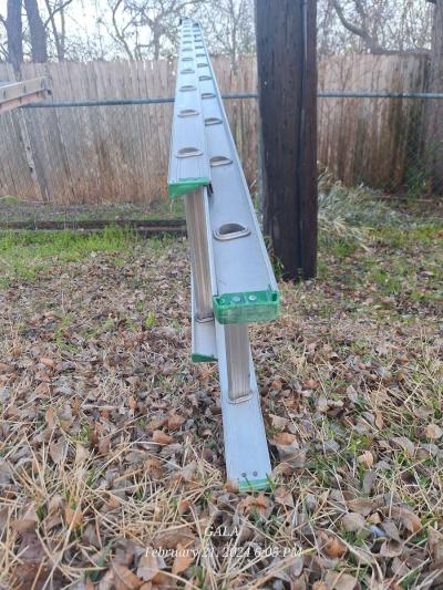 Warner aluminum 24 ft ladder - Thumbnail 6