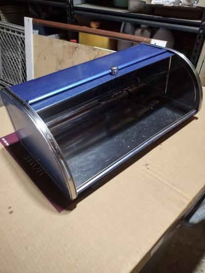 Vintage refurbished bread box - Thumbnail 4