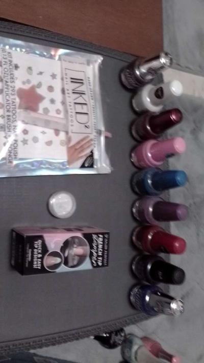 Nail Polish brand new and nail art estimated about 40 bottle - Thumbnail 2
