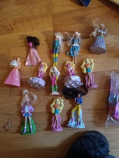 barbie dolls and princess dolls - Thumbnail 2