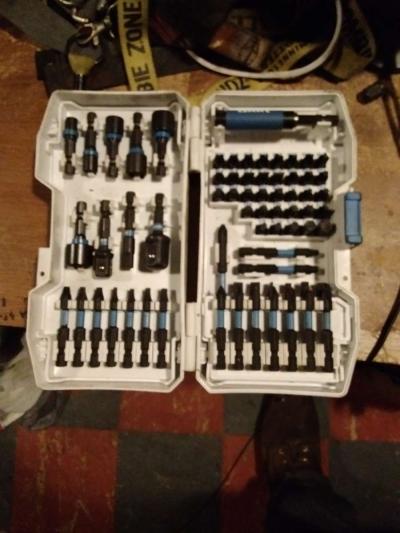 one has been used two of the other ones never been used - Thumbnail 3