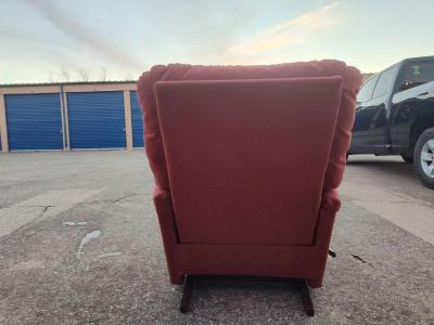 red recliner - Thumbnail 5