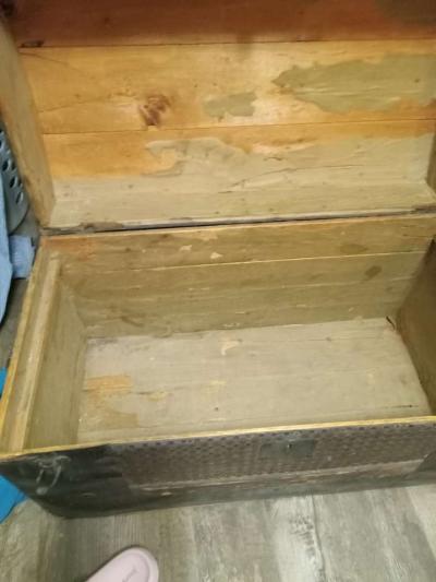 1800s steamboat chest - Thumbnail 3