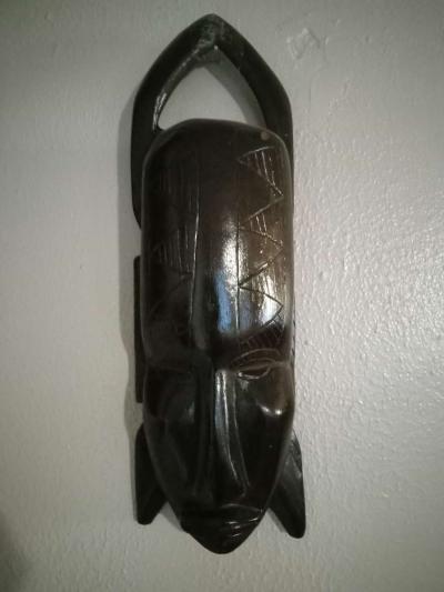 West African wood curved Female Statue - Thumbnail 3