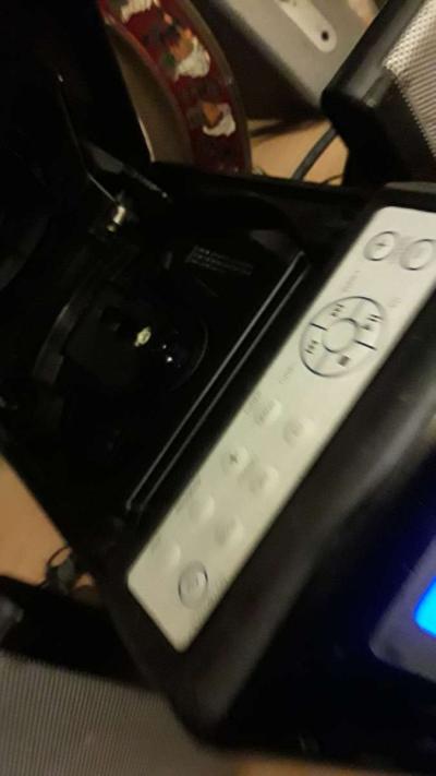 INSIGNIA NSA1112 CD player Compact Shelf System - Thumbnail 2