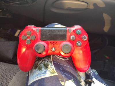 ALMOST BRAND NEW  VERY LIGHTLY USED   RED PS4 CONTROLLER - Thumbnail 5