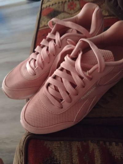 Reebok Shoes size 5 - Thumbnail 3