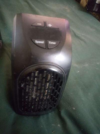 plug in small powerful heater   works very well - Thumbnail 2