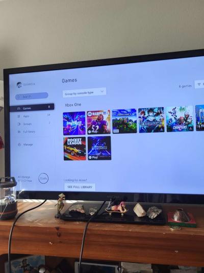 Xbox One S - Thumbnail 5