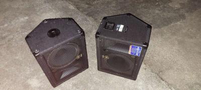 a Yamaha synthesizer and stage snake and speakers - Alvin, Texas