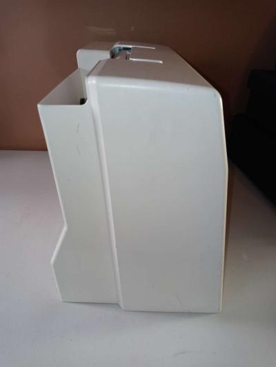 Husqvarna Rose 400 embroidery sewing machine - Thumbnail 6