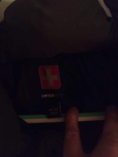 Kswiss coat with hood waterproof like new very worm and dry - Thumbnail 3