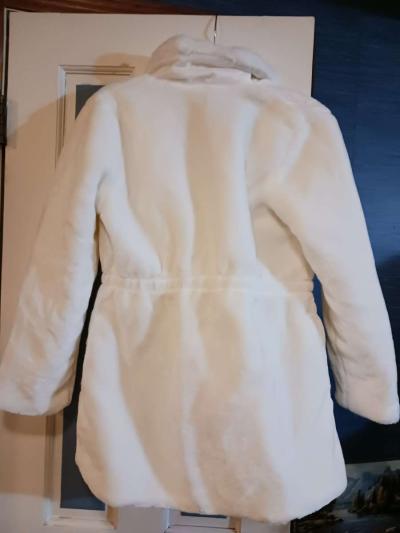 Ladies White Coat - Thumbnail 2