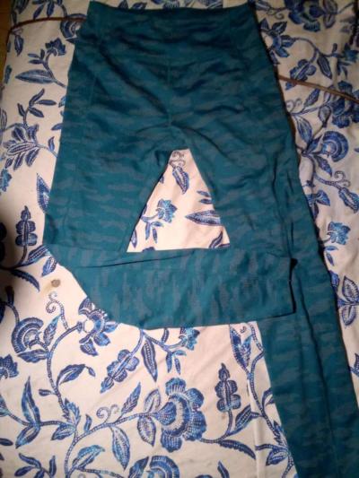 AVIA LEGGINGS SZ XSMALL - Thumbnail 3